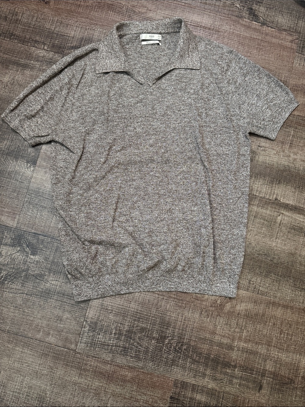 Textured Short Sleeve Polo Knit Top in Heather Taupe